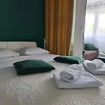 Adriatic Loridas