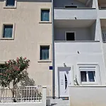 Apartman Leana