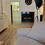 Two Bedroom Cosy Apartment