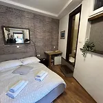 Elena Rooms Split