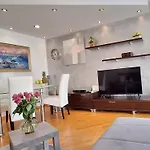 Apartment Leona