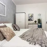 Spacious Apartment Center
