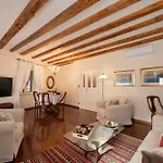 Stone Pearl Heritage Luxury Suite