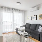 Diva Apartment With Free Private Parking