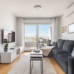 Diva Apartment With Free Private Parking