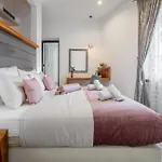 Starlight Luxury Suites