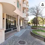 Capital Rooms