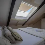 Luxattic