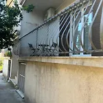 Apartmani Mira