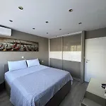 Apartment Astra With Private Parking