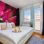 Brilliant Blue Luxury Apartment