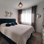 Lovely Home M&R