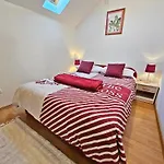 Apartments Moni 2