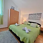 Apartments Moni 2