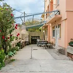 Apartments With A Parking Space Split - 14051