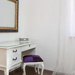 Romantic Luxury Rooms