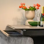 Luxury Apartment A\'More