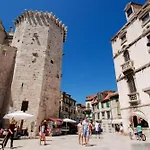 Luxury Bed & Breakfast Rooms Irini, In The Heart Of Split