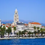 Luxury Bed & Breakfast Rooms Irini, In The Heart Of Split