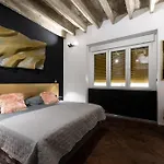 Booza 69 Luxury Rooms