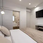 Palace Luxury Suites