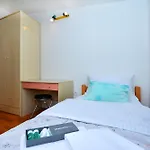 Apartment Bacvice Near The Beach