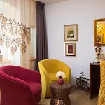 Romantic Luxury Rooms