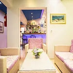 Hotel More