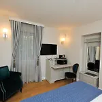 The Duke Luxury Rooms