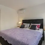 Comfort Stay Apartments