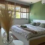 Sammy\'S Place - Cozy Apartment For Two With Abundant Sunlight And Natural Vibes