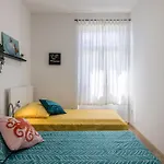 Zoe & Masa\'S Place