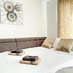 Luxury Apartment Nano Split