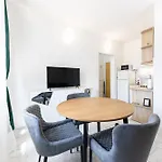 Lions Suites