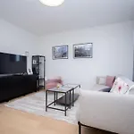 Billie Holiday Apartment With Balcony
