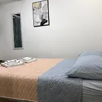 Central Room Blue Moon Split