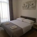 Marjan Apartment & Rooms