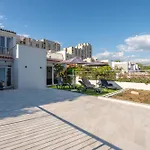 Royal Lux Residence