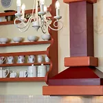 Emperor\'S Suites