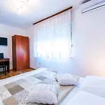 Rooms Rajic