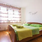 Apartments Zenta