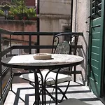 Diocletian\'S Palace Apartments