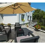 Apartment Splendid Marjan