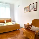 Sunny Center Apartment