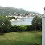 The Beach Studios & Apartments