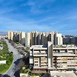 Indigo - Brand New Studio Apartment