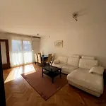 La Luna Apartment Split