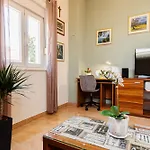 Spacious Sea View Apartment Near Marjan & Beach