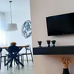 Lirik Apartment
