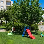 Sunny Garden A2